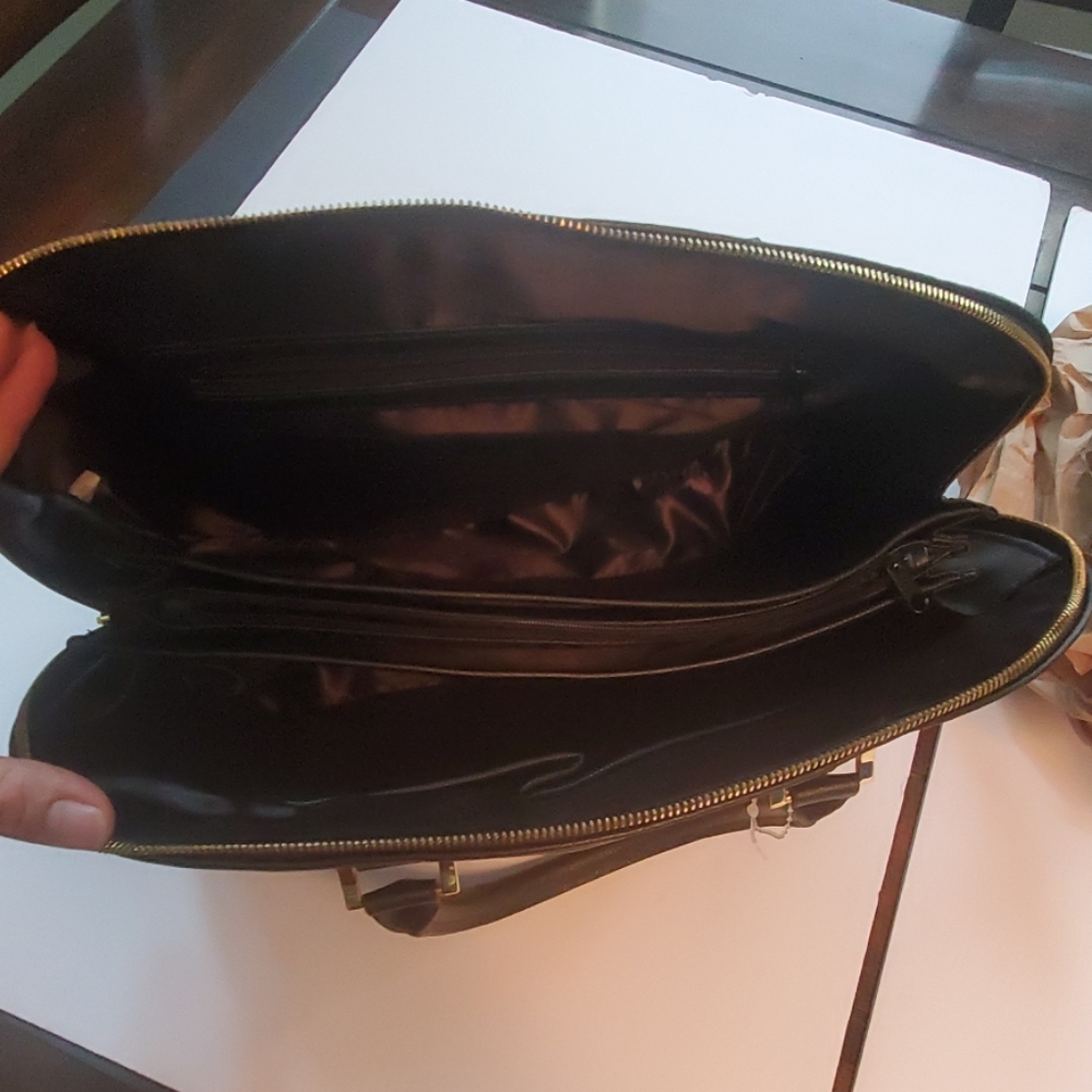 Purse - Picture 5 of 6